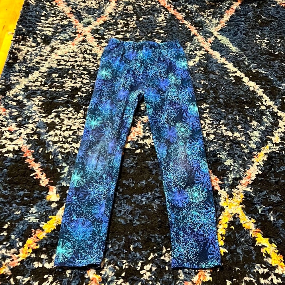 Snowflake leggings